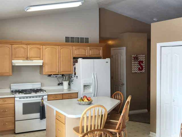 335 N 1090 W, Hyrum, UT 84319 — photo 7