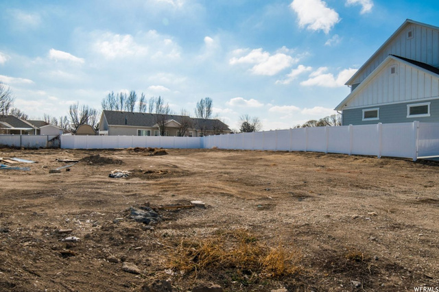 652 W 800 N #108, Clinton, UT 84015 — photo 10