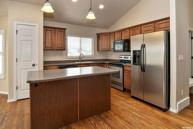 1458 N 2340 W, Clinton, UT 84015 — photo 7