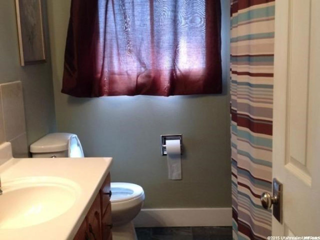 710 E Canyon View Dr S, Hyrum, UT 84319 — photo 4