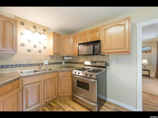 94 W 2000 N, Sunset, UT 84015 — photo 10