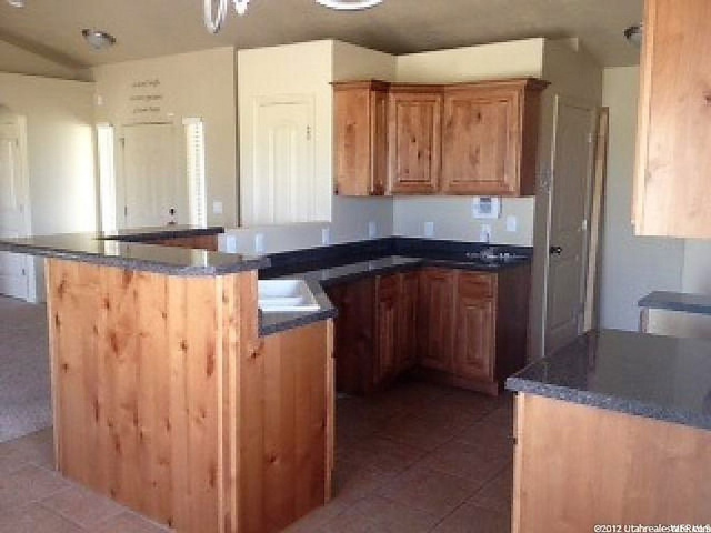 885 S 270 E, Nephi, UT 84648 — photo 8