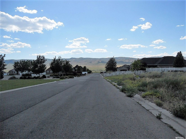 78 W 800 S #3, Mona, UT 84645 — photo 3