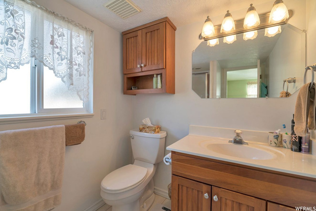 4527 S 2300 W, Roy, UT 84067 — photo 12