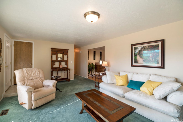 4527 S 2300 W, Roy, UT 84067 — photo 5
