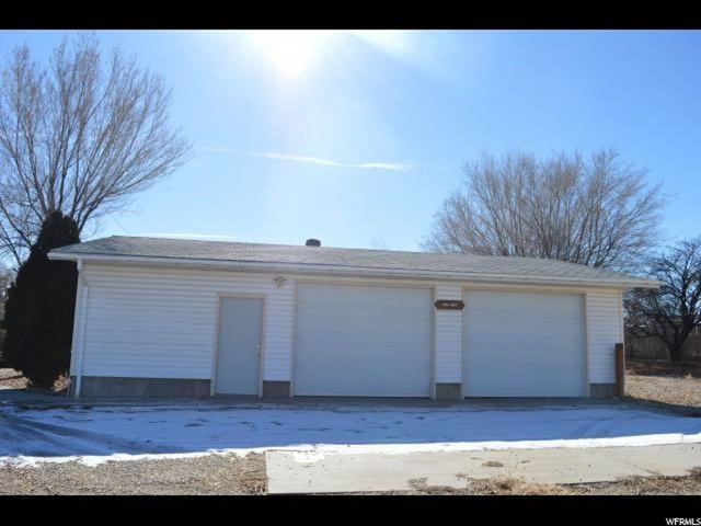 1490 E 3500 S, Vernal, UT 84078 — photo 2