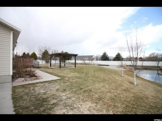 953 Meadowbrook Dr, Logan, UT 84321 — photo 8
