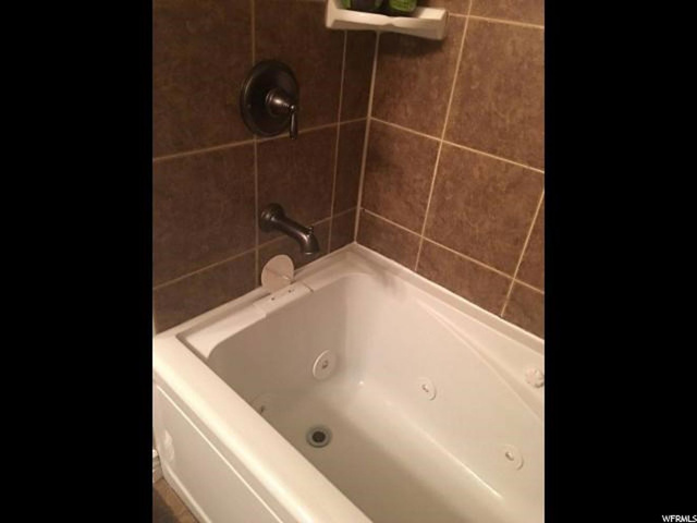 271 W Glen Pl, Layton, UT 84041 — photo 10