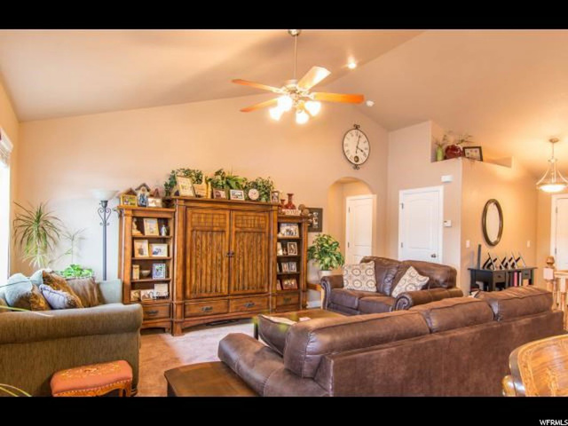 995 Meadowbrook Dr, Logan, UT 84321 — photo 8