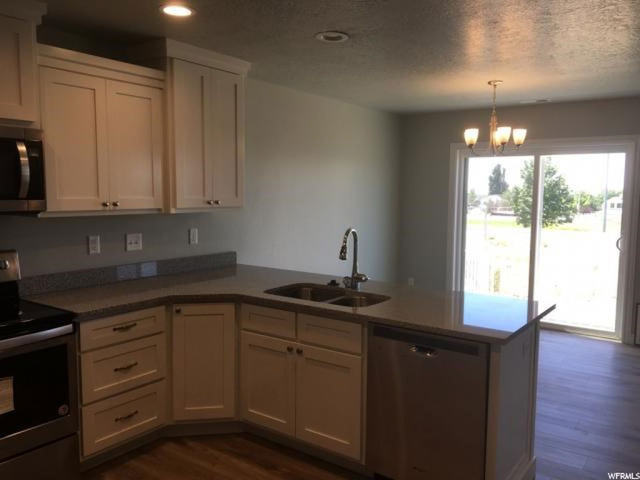 4643 S Park Lane Dr, Roy, UT 84067 — photo 5