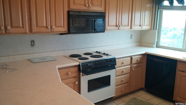 611 E Chelsea Dr S, Bountiful, UT 84010 — photo 9