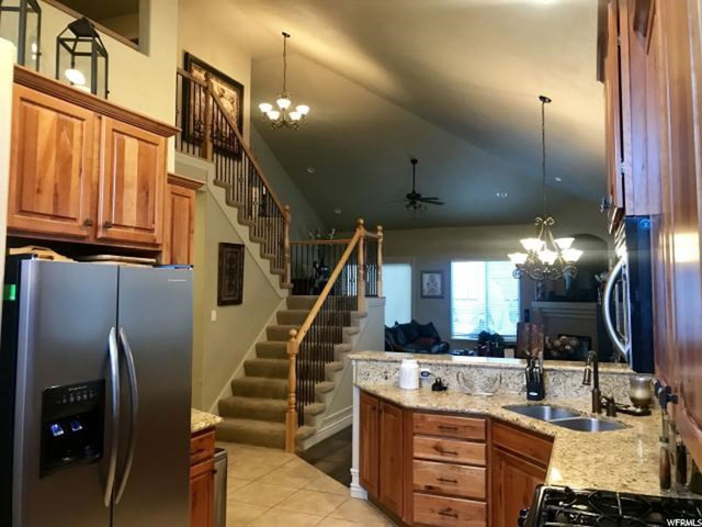 282 E Nechatel Dr S, Draper, UT 84020 — photo 2