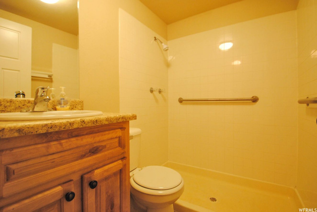 408 E 600 S, River Heights, UT 84321 — photo 10