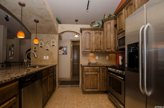 1123 E Benchview Dr N, Ogden, UT 84404 — photo 6