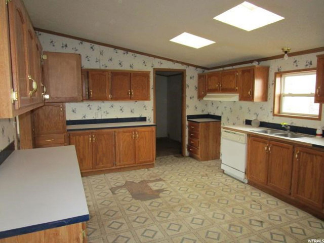 464 E 400 S, Price, UT 84501 — photo 5