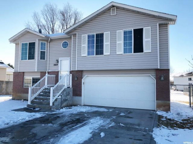 1669 N 2475 W, Clinton, UT 84015 — photo 2