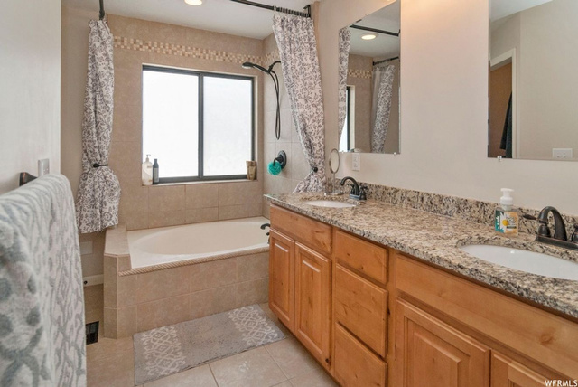 76 W 1900 N, Sunset, UT 84015 — photo 7