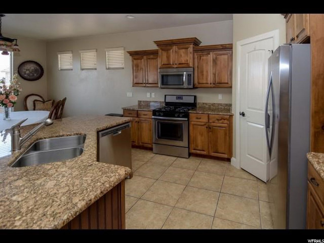 605 E Desmo Way, St. George, UT 84790 — photo 9