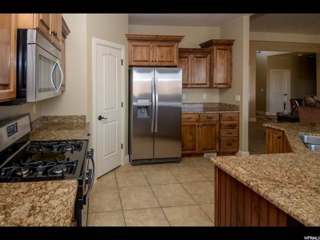 605 E Desmo Way, St. George, UT 84790 — photo 10