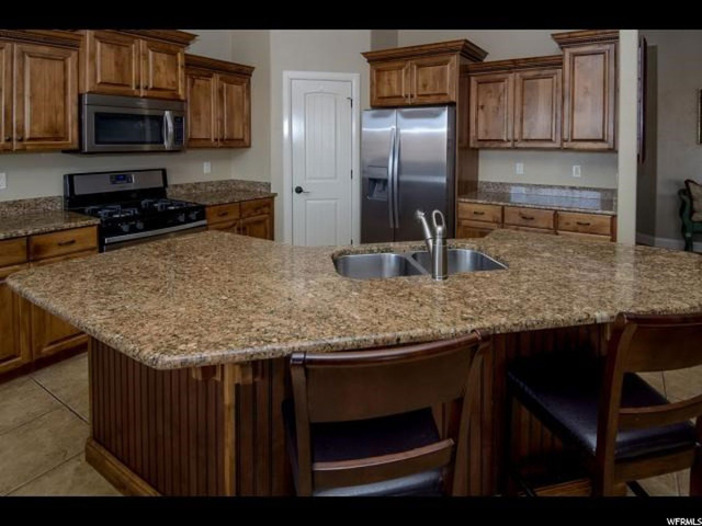 605 E Desmo Way, St. George, UT 84790 — photo 11
