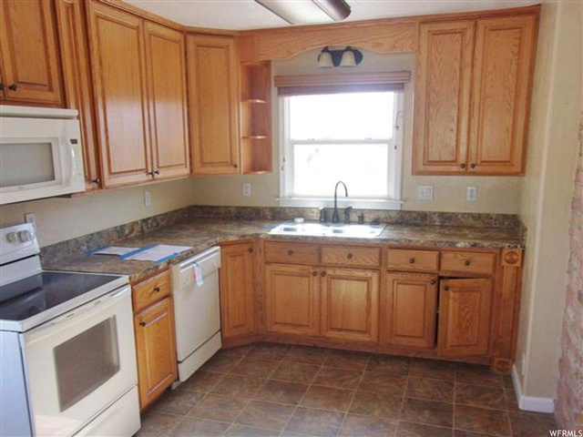 544 E Harmston Ave N, Roosevelt, UT 84066 — photo 6