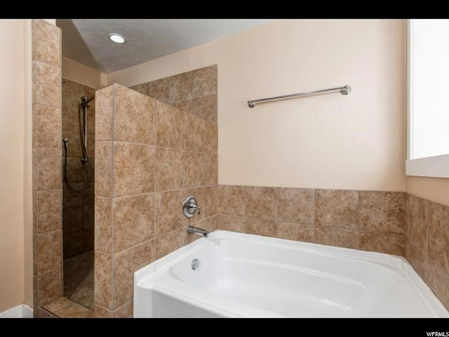 142 E Crescent Pine Ln N, Sandy, UT 84070 — photo 8