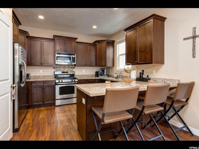 142 E Crescent Pine Ln N, Sandy, UT 84070 — photo 4