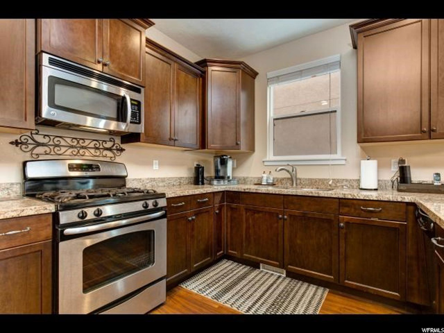 142 E Crescent Pine Ln N, Sandy, UT 84070 — photo 5