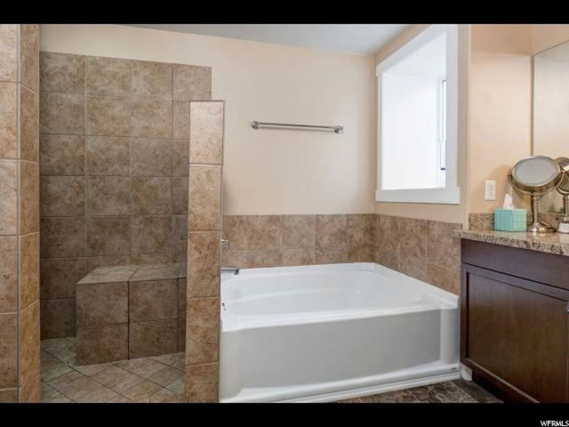 142 E Crescent Pine Ln N, Sandy, UT 84070 — photo 6