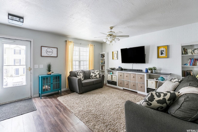404 E 525 S, Clearfield, UT 84015 — photo 7