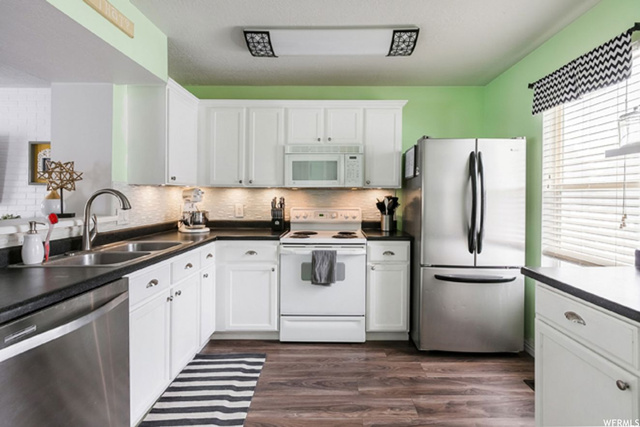 404 E 525 S, Clearfield, UT 84015 — photo 2