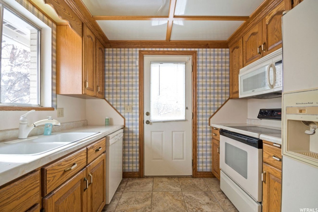 6896 S 90 E, Midvale, UT 84047 — photo 6