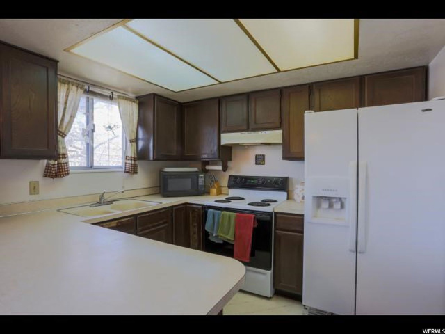 945 S 200 E, Layton, UT 84041 — photo 7