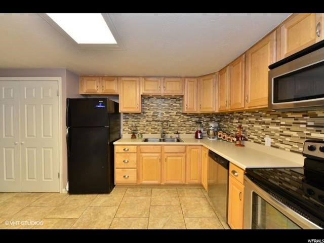 1453 N 250 W, Sunset, UT 84015 — photo 4
