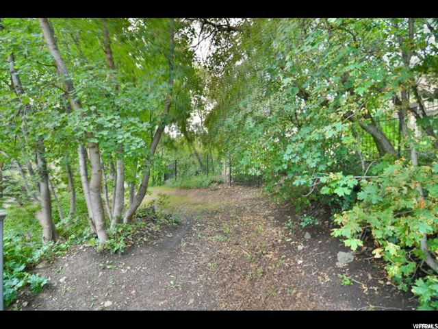 2047 S Ridgehill Dr E, Bountiful, UT 84010 — photo 11