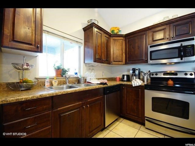 8855 S 90 E, Sandy, UT 84070 — photo 3