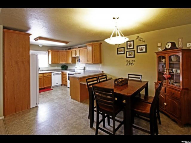 4230 S Beeman Rd, Moab, UT 84532 — photo 9