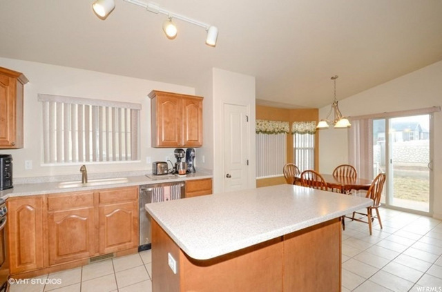 5676 S 3200 W, Roy, UT 84067 — photo 8
