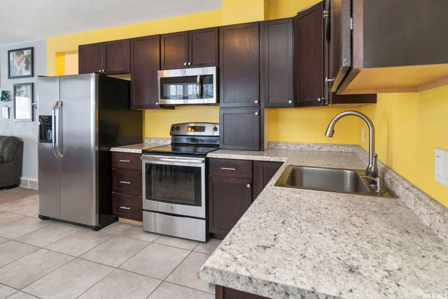 319 W 300 N, Logan, UT 84321 — photo 8