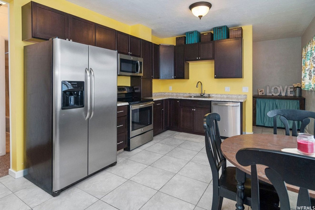319 W 300 N, Logan, UT 84321 — photo 2