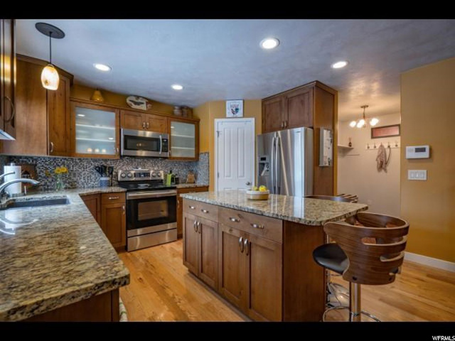 2195 E Cherry Meadows Ln N, Layton, UT 84040 — photo 3
