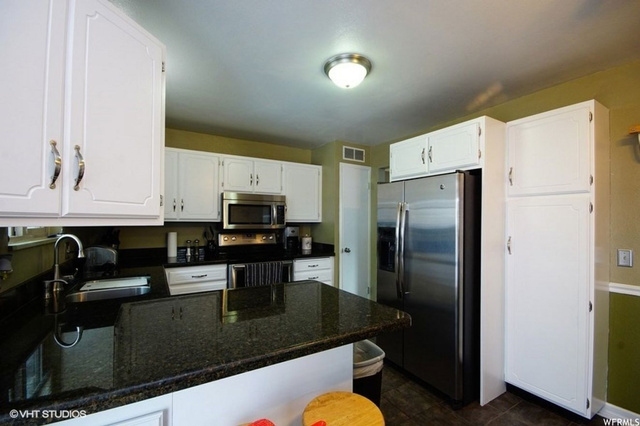 9436 S 220 E, Sandy, UT 84070 — photo 6
