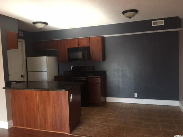 2095 S Main St E #9, Bountiful, UT 84010 — photo 2