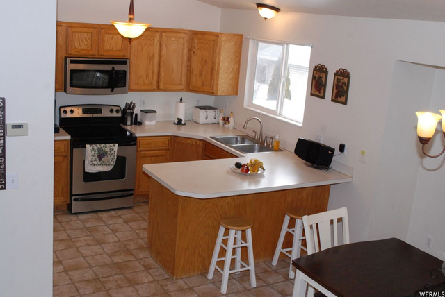 468 W 500 N, Clearfield, UT 84015 — photo 4