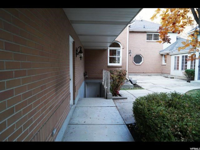 4048 E Canyon View Pl, Sandy, UT 84092 — photo 11