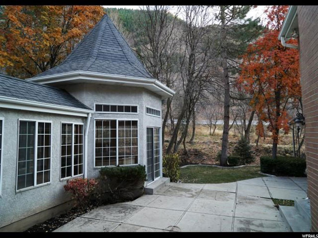 4048 E Canyon View Pl, Sandy, UT 84092 — photo 9