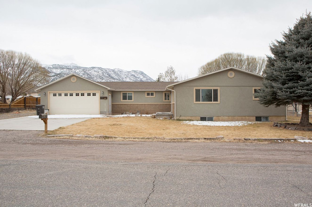 376 E 600 S, Monroe, UT 84754 — photo 2