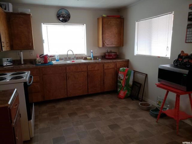 645 E 600 S, Price, UT 84501 — photo 2
