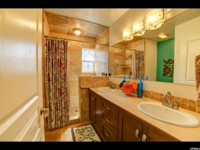 295 Park Dr, Moab, UT 84532 — photo 10