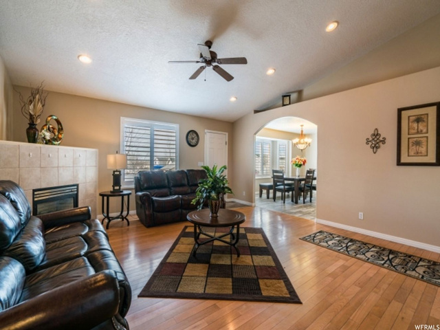 1497 N 2090 W, Clinton, UT 84015 — photo 4